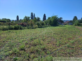 Pozemok s pôvodným domom na výstavbu rodinného domu v podu - 17