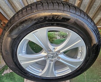 Originálna zimná sada Mercedes 5x112 r18 + 235/60 r18 - 17