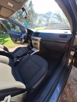 Opel Astra H - 17