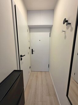 Na predaj pekný, menší 1 izbový byt na ulici Krivá, Košice - - 17