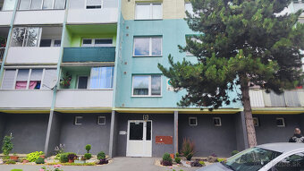 Voľný od 1.11.2025.... Vyhľadávaný 1 izbový byt s balkónom b - 17