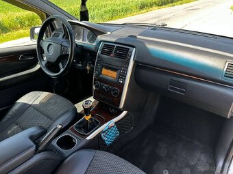 Mercedes-Benz B180 - 17