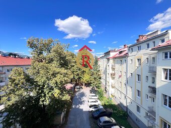 Luxusný 2-izbový byt po kompletnej rekonštrukcii v centre Ba - 17