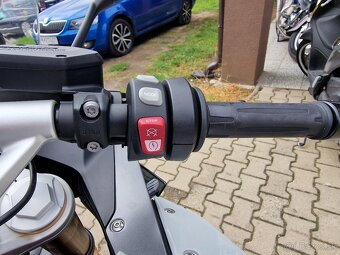 BMW R 1200 RS mod. 2017 125k (benzín) "možný úver" - 17