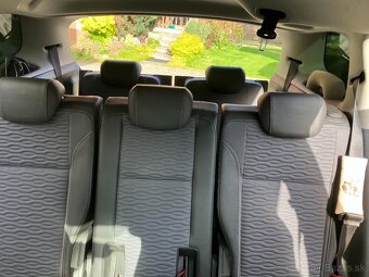 Predám OPEL ZAFIRA Tourer 7miest, 1.4Turbo, automat - 17
