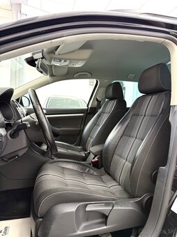 Volkswagen Golf VI 2.0TDI 110Kw Edition Match - 17