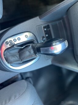 Volkswagen Touran, 1.6TDi 77kWWEBASTOVÝHŘEV SED - 17