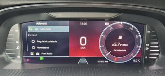 ŠKODA OCTAVIA COMBI 2.0 TDI STYLE 4X4 DSG - 17