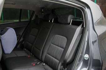 Kia Sportage 1.6 CRDi Gold - 17