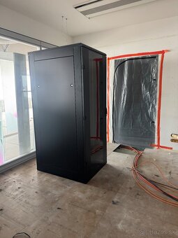 SŤAHOVANIE PREPRAVA VYPRATÁVANIE MONTÁŽ NÁBYTKU BÚRANIE - 17