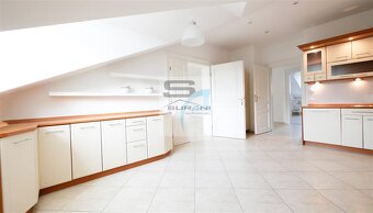 Súkromie, pokoj a veľkorysý priestor, 4.izb. byt, 200 m2... - 17