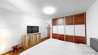 ✅ Priestranný RD 160m2 - TRI VODY - Malinovo - 17