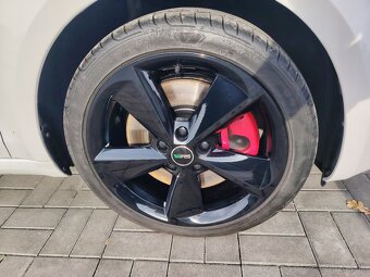 Škoda Octavia Combi 2.0Tsi RS DSG6 162Kw Canton 134000km - 17