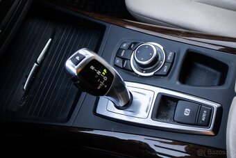 BMW X5 xDrive30d, 180 kW (2010) - 17
