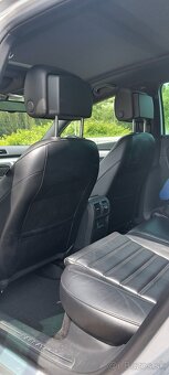 Volkswagen passat b7 2.0 TDI 130KW - 17