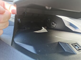 Renault Express 1.3 T benzin 2021/148tkm Dph - 17