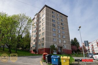 Priestranný a zariadený 2i byt po rekonštrukcii s veľkým bal - 17
