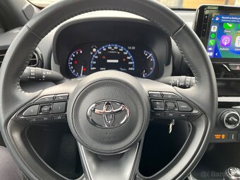 Predám Toyota Yaris Cross benzin - 17