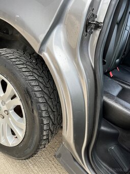 REZERVOVANE Land Rover Freelander 2 2.2 HSE 118kW - 17