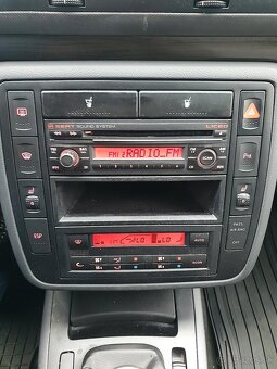 Seat Alhambra 2.0 TDi Sport 7 Miestne - 17