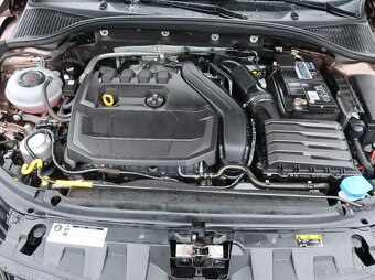 Škoda Octavia 1.5TSI 110kW AMBITION TAŽNÉ ČR 1MAJITEL - 17