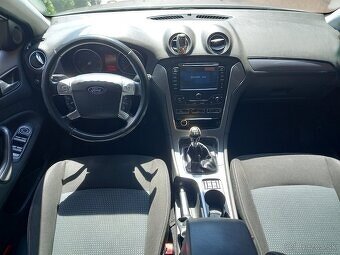 2012  Ford Mondeo MK4  2.0 TDCI 103KW MANUÁL-6 - 17