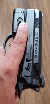 Pištoľ CZ 75 P-01 Ω - 17