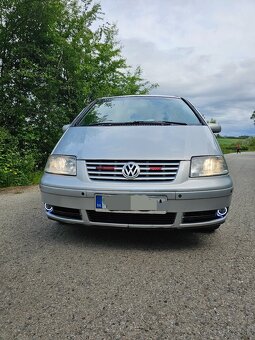 VW SHARAN 4 MOTION VR6 2.8 BENZÍN 150KW AYL.STK/EK 12/2025 - 17