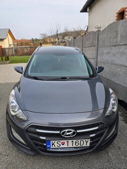 Predam Hyundai i30 CW 1.6i CRDi Style  99275 km  2016 - 17