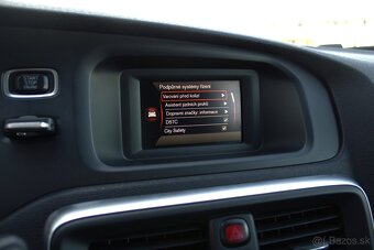 Volvo V40 D2 Powershift AT6 - 17