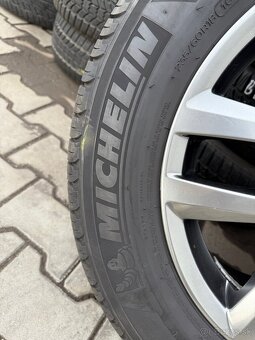 Kolesa Lexus Nx300H - 5x114,3 R18 pneu 235/60 R18 - 17