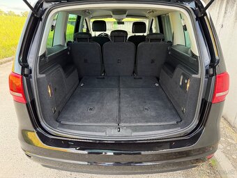 Volkswagen Sharan 2.0 TDI 4MOTION - 17