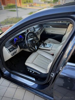 BMW 750d xDrive | 129tis km | TOP výbava | 400 koní - 17