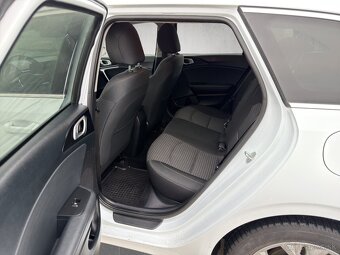 Kia Ceed SW 1.6 CRDi MHEV Gold - 17