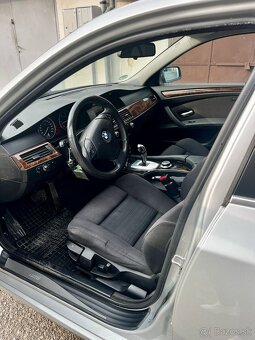 BMW E60 lci 525d 145 kw trojliter facelift - 17