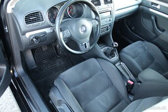 Volkswagen Golf 6 1.6 TDI Highline - 17