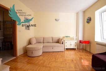 Kamenný dom v centre Šibenika - Chorvátsko - 17