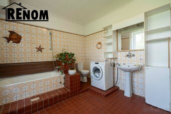 Dvojpodlažný dom na okraji mesta Šaľa (bazén , garáž, záhrad - 17