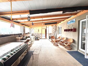 Na predaj- 3i dom s terasou a záhradou N. Zámky /20 km/ - 17