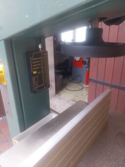 Pásová píla na drevo FELDER - 17