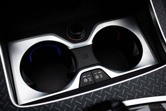 BMW X5 40d M Individual, 1. Majiteľ, SK, PPF, Nočné videnie - 17