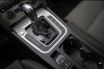Volkswagen Passat Variant 2.0 TDI - 17
