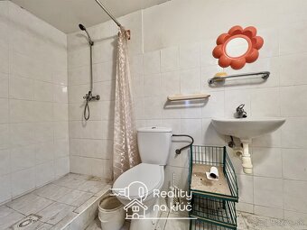 Na predaj 4-izbový rodinný dom s rozľahlým pozemkom Andovce - 17