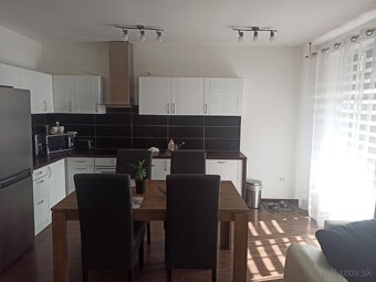 Predáme 3 izbový byt s predzáhradkou Trstice - 17