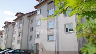 ZARIADENÝ 4 IZBOVÝ PODKROVNÝ BYT V KYSUCKOM NOVOM MESTE,... - 17