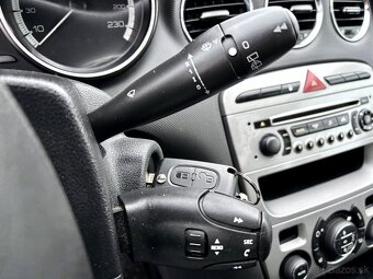 Peugeot 308 1.6 HDi FAP Confort Pack M6 - 17