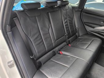 BMW Rad 3 320d xDrive A/T - 17
