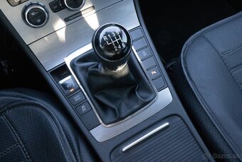 VW Passat B7 Variant 1.6 TDI BMT Trendline - 17