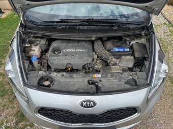 KIA Carens 1.7crdi 100kw 7miestne POJAZDNÉ - 17