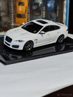 Modely áut Porsche, Jaguár - 17